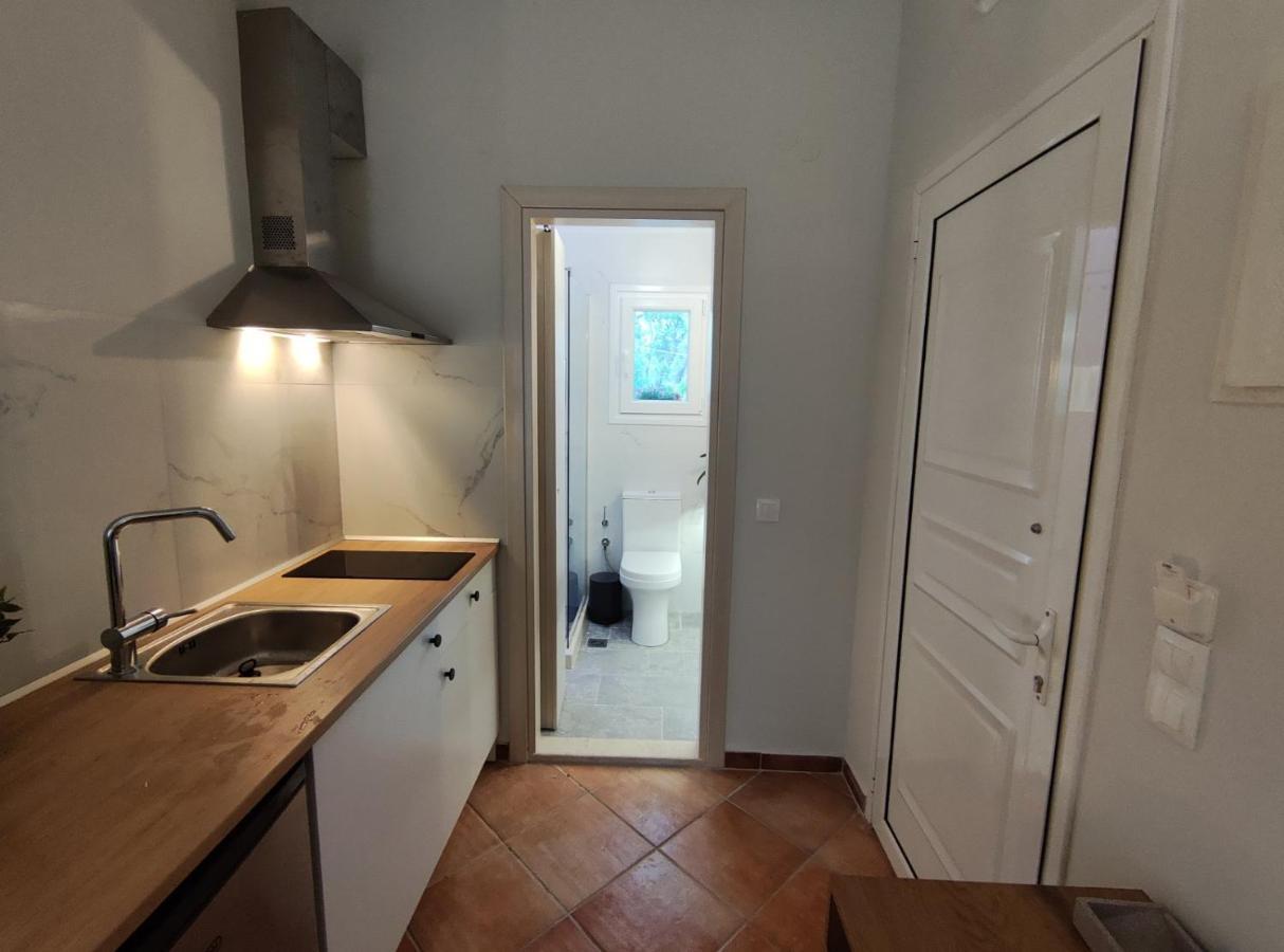 Coritos Apartments 2 Corfu คอนโตกาลิ ภายนอก รูปภาพ